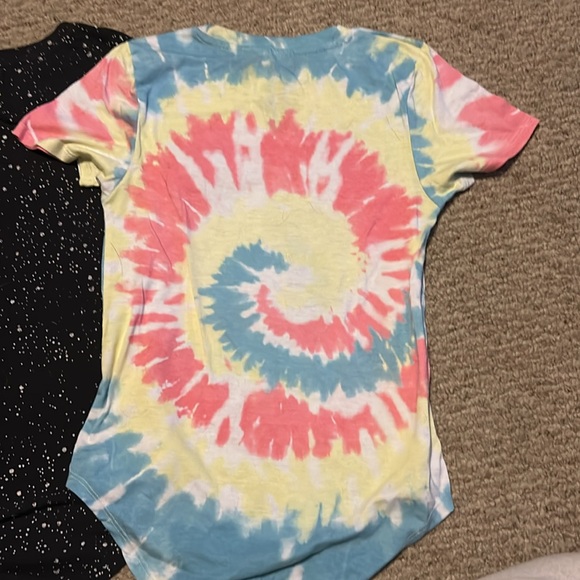 Shirts - Picture 5 of 5